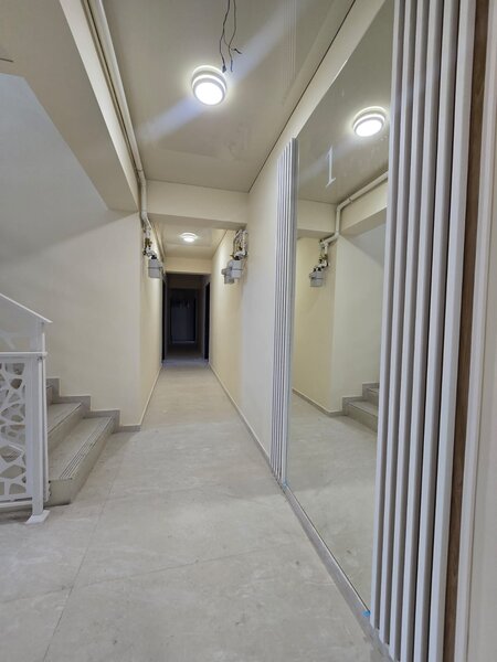 Dobroesti, Cristal Houses,